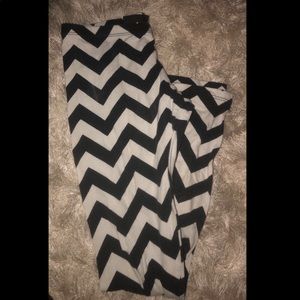Chevron leggings.